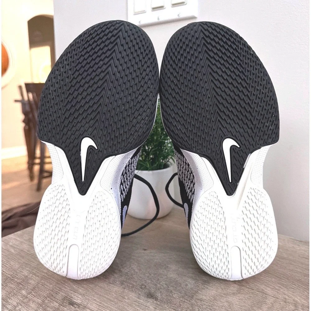 Nike Air Zoom GT‎ Cut Academy Basketball Shoes White Black Mens 7.5 Sneakers